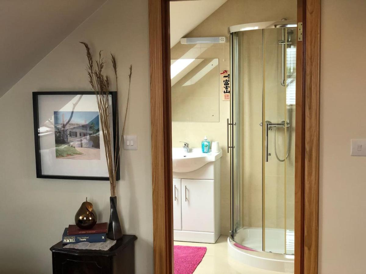 Connemara. 3 Bedroom, 8 Bed, Holiday Home กัลเวย์ ภายนอก รูปภาพ